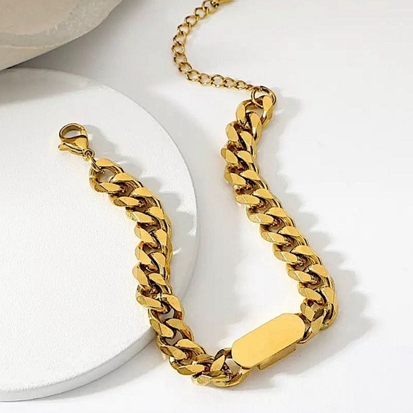 Stainless Steel Gold Cuban Chain Link Bracelet - Picture 6 of 9